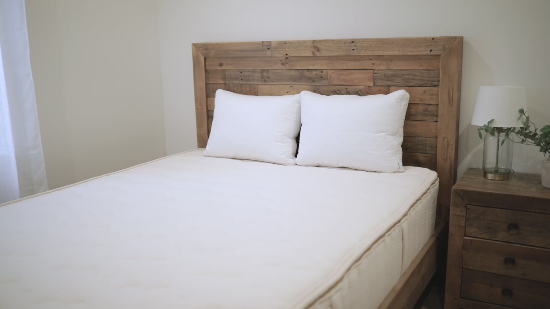 Video highlighting Beddys Zip pure Mattress